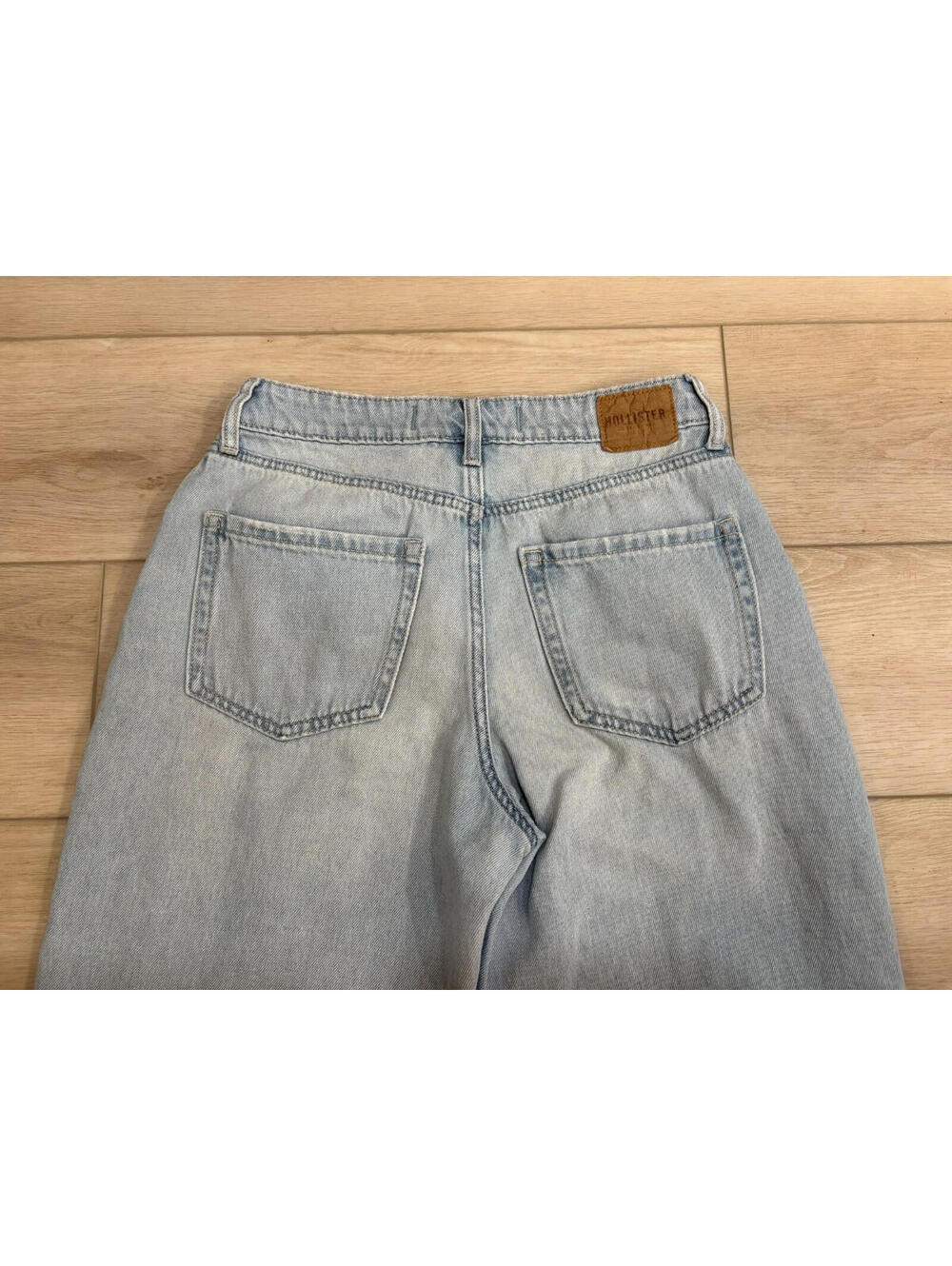 Hollister Jeans Womens 4S Blue Denim Light Wash Ultra High Rise Baggy Wide Leg - Picture 8 of 8